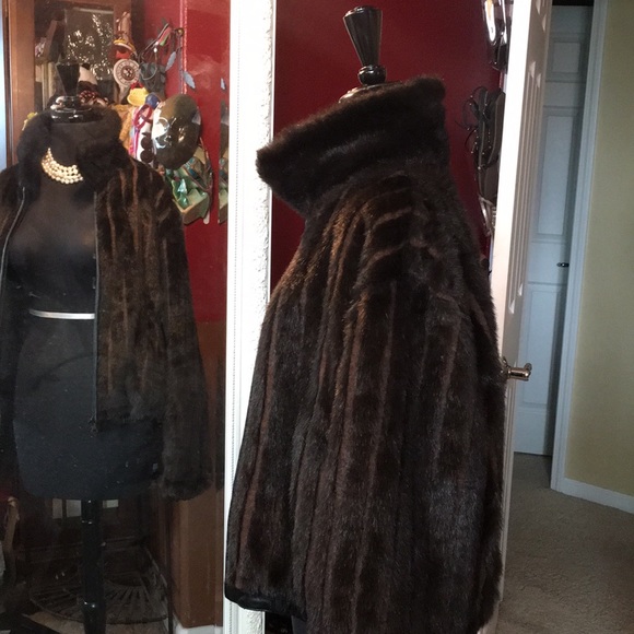 Cerruci Lambskin Reversible Faux Fur/Leather Coat - Picture 3 of 6
